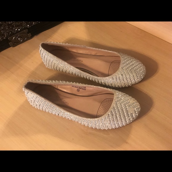 Silver flats - Picture 2 of 3